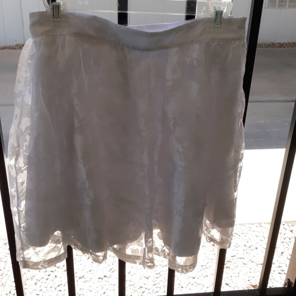 Bebe White Lace Fit & Flare Pleated Mini Skirt. - Picture 7 of 8